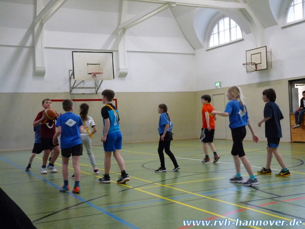 Basketball RVB 04.03 (30).JPG